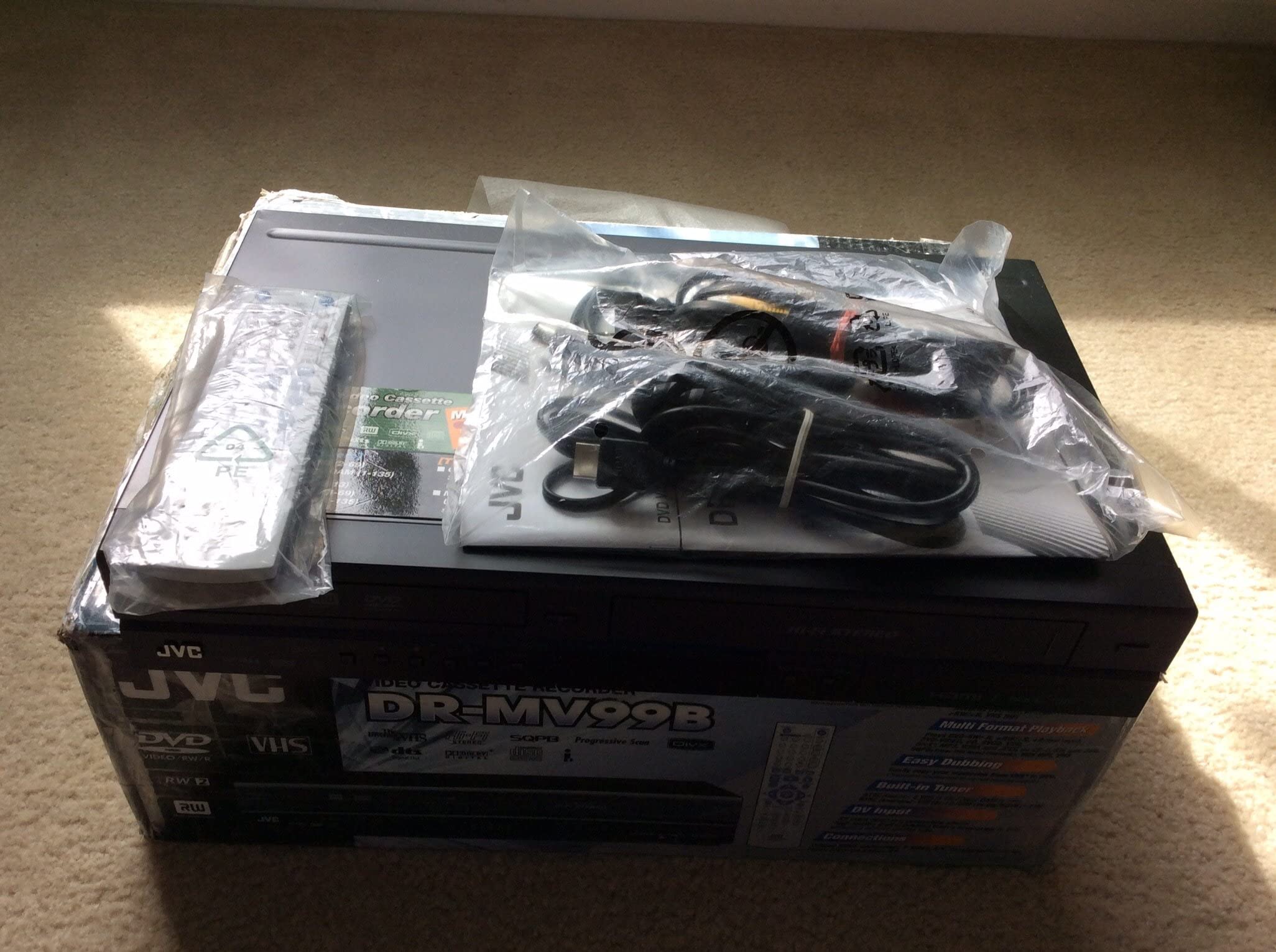 Amazon.com: JVC DR-MV80B DVD Video Recorder/VHS Video Cassette